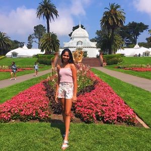 Meet your Posher, Aadhya